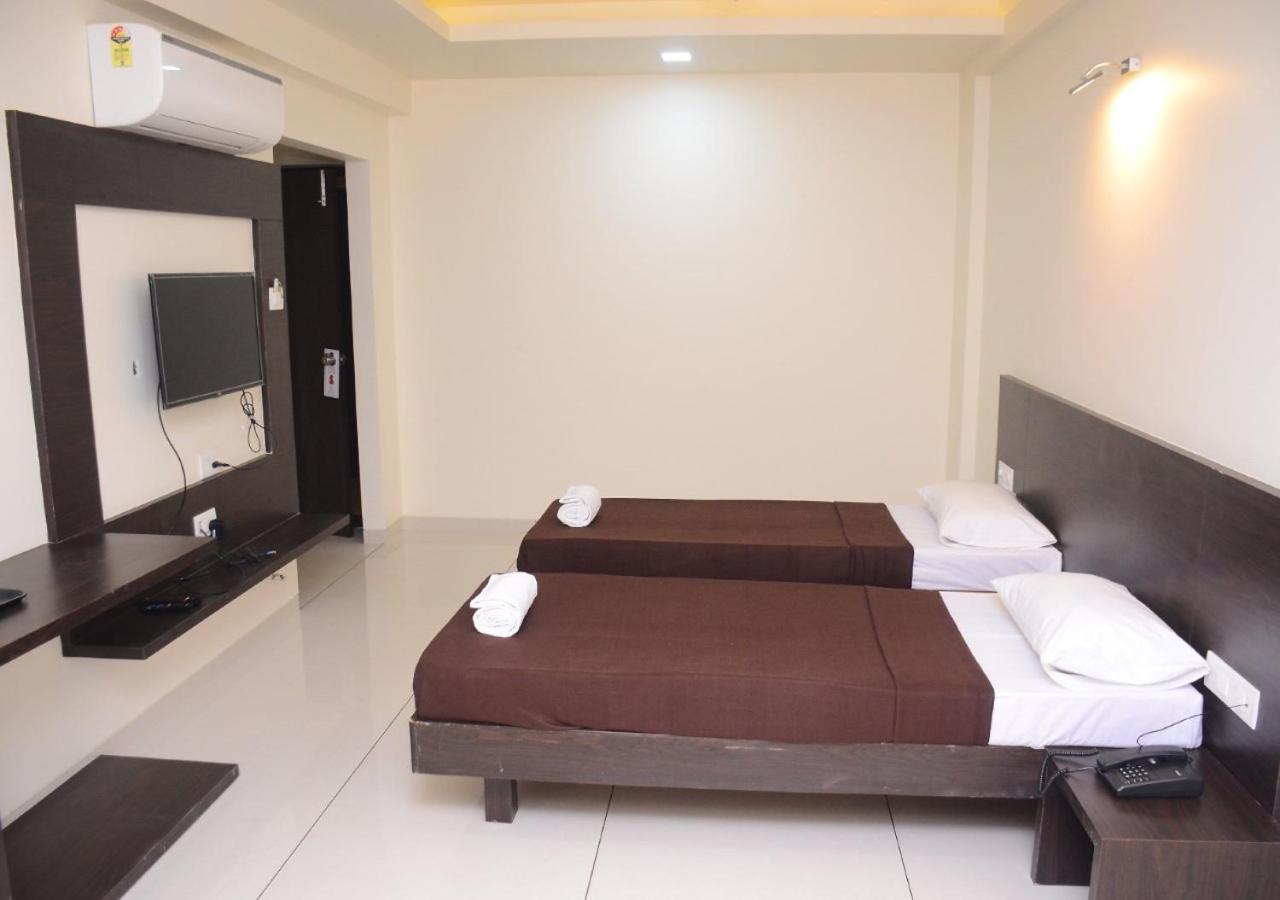 The Hotel Relax Kankavli Kankavali Exterior photo