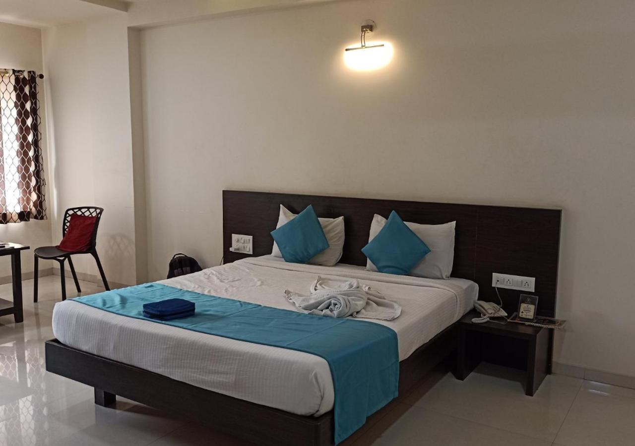 The Hotel Relax Kankavli Kankavali Exterior photo